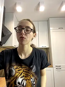 MartiniiSelenna online show from September 2025 05:50:01 AM