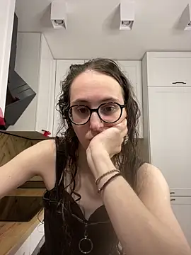 MartiniiSelenna online show from February 2026 06:47:01 AM