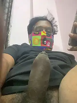Snapshot of Yours_Teluguboii chatting on February 2025 10:43:02 PM Yours Teluguboii online show from February 2025 10:43:02 PM