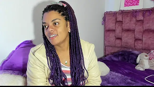 ladyrd1 online show from October 2025 07:07:02 AM