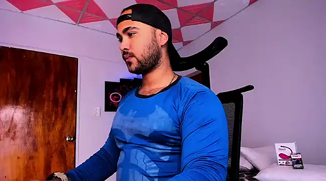 Snapshot of Sebas-hott chatting on January 2025 04:04:01 AM Sebas-hott online show from January 2025 04:04:01 AM
