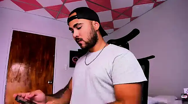 Snapshot of Sebas-hott chatting on January 2025 03:34:02 AM Sebas-hott online show from January 2025 03:34:02 AM