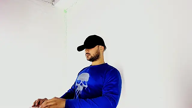 Snapshot of Sebas-hott chatting on September 2025 10:55:02 PM Sebas-hott online show from September 2025 10:55:02 PM