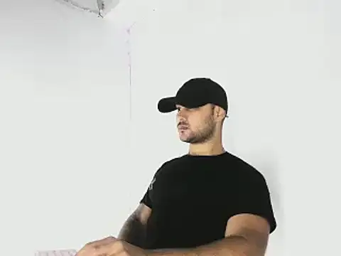 Snapshot of Sebas-hott chatting on October 2025 10:27:02 PM Sebas-hott online show from October 2025 10:27:02 PM