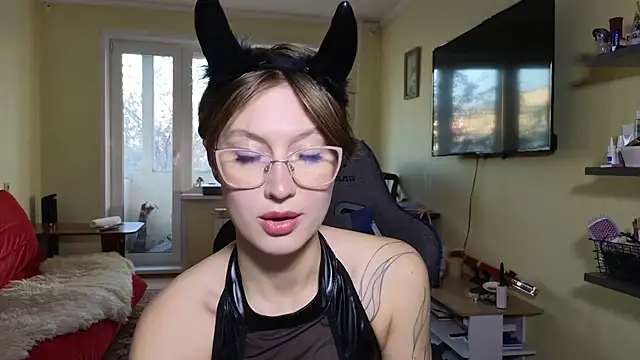 MalvinaBlum online show from October 2025 01:46:01 AM