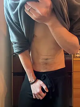 saku chan live online show from April 2026 11:21:02 PM