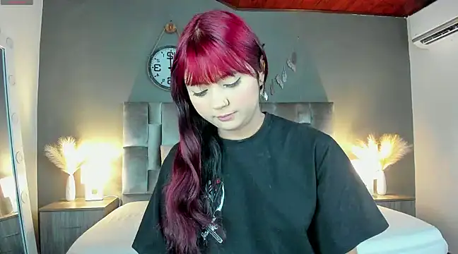 alaia-rogers online show from February 2025 11:36:02 AM