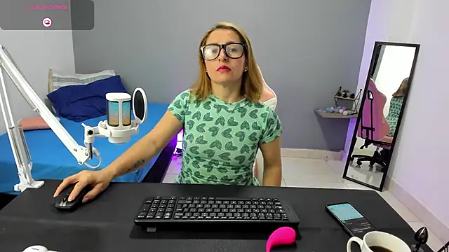 Yelena03 online show from January 2025 08:25:02 PM