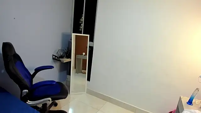 Yelena03 online show from January 2025 11:35:01 PM