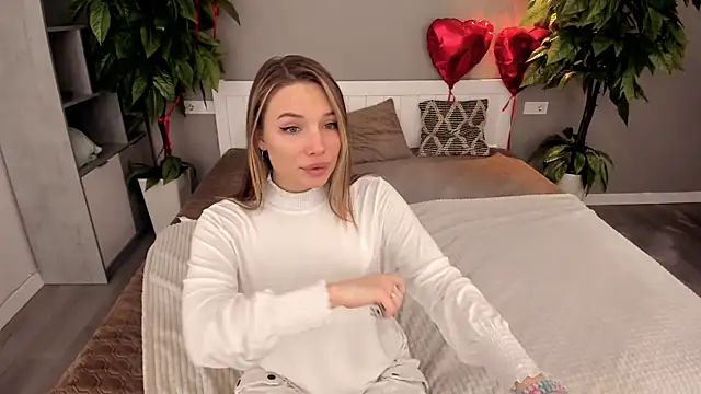 IceDanielles online show from March 2025 01:57:02 PM