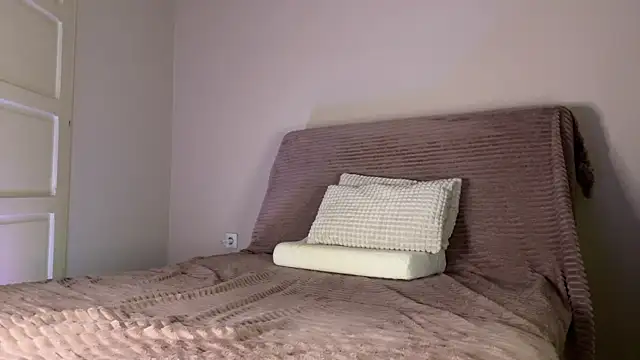 itsmaxxbaby  online show from April 2026 04:34:01 AM