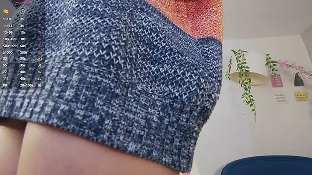 Snapshot of Bella-Franco chatting on March 2025 03:12:02 PM Bella-Franco online show from March 2025 03:12:02 PM