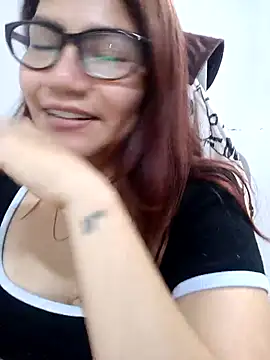 ZUCAAT online show from November 2025 04:29:02 AM