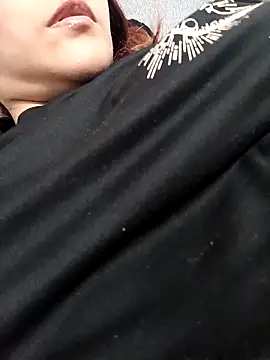 ZUCAAT online show from November 2025 11:27:01 PM