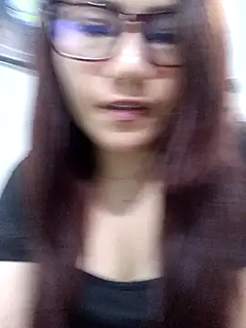 Snapshot of ZUCAAT chatting on February 2026 04:24:01 AM ZUCAAT online show from February 2026 04:24:01 AM