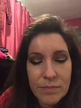 Snapshot of Lwhite1 chatting on December 2024 11:45:01 PM Lwhite1 online show from December 2024 11:45:01 PM