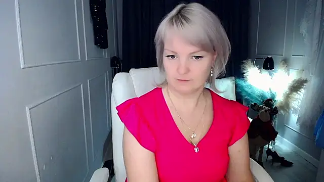 Juarnea online show from January 2026 12:51:01 PM