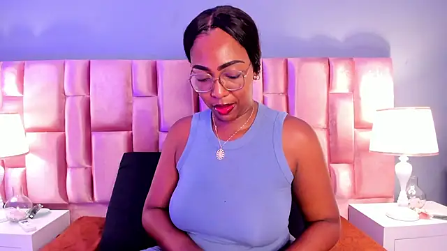 dirtyvictoria online show from September 2025 03:47:02 PM