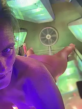 vixendoll87 online show from February 2025 07:09:01 PM