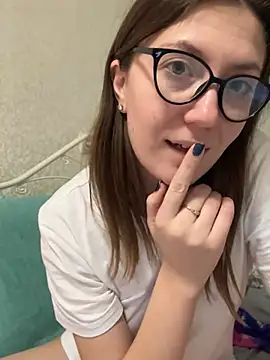 BeatriceTender online show from December 2024 07:23:01 PM