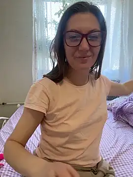 BeatriceTender online show from March 2026 11:26:02 AM