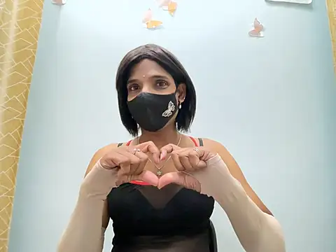 TransLisa7 online show from March 2026 08:41:01 PM