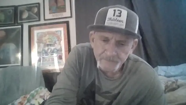 Snapshot of den-rock4u chatting on September 2025 05:19:02 AM den-rock4u online show from September 2025 05:19:02 AM