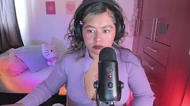 StephaniFox online show from September 2025 06:07:01 PM