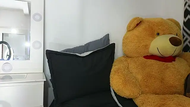 Dj scarlettmorreti online show from February 2025 01:09:01 AM