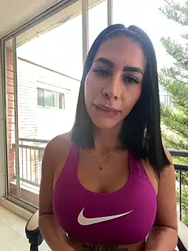 Dj scarlettmorreti online show from December 2025 05:31:02 PM