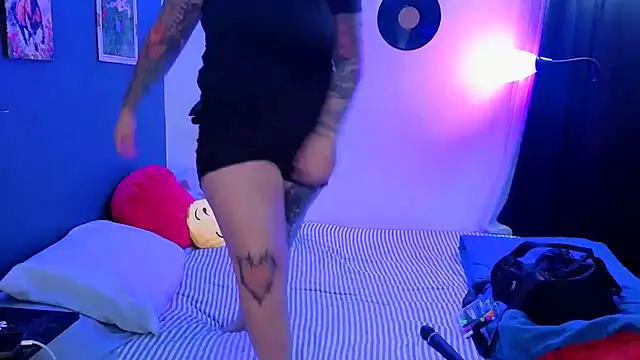 Snapshot of miacanela_xo chatting on February 2026 02:34:02 AM miacanela xo online show from February 2026 02:34:02 AM