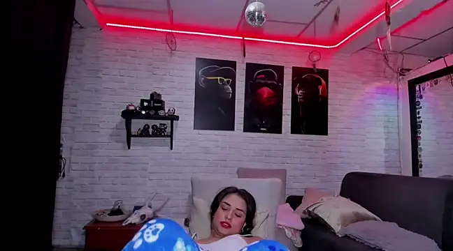 Kimmymadison- online show from January 2025 06:34:02 AM