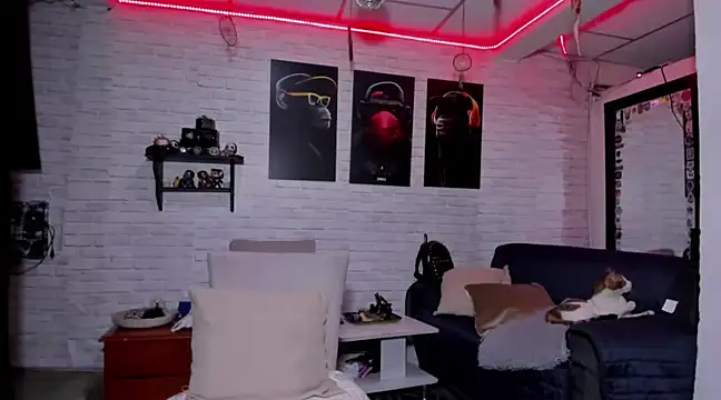 Kimmymadison- online show from January 2025 05:26:02 AM