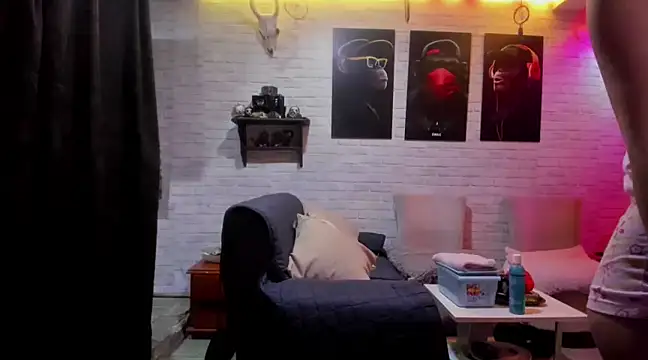 Kimmymadison- online show from February 2025 12:37:01 AM