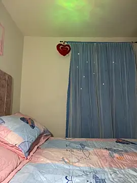 Kimmymadison- online show from November 2025 07:02:02 PM