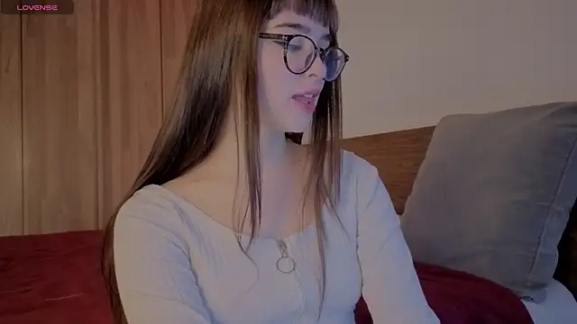 Snapshot of Roxxy_mora chatting on May 2026 09:23:02 PM Roxxy mora online show from May 2026 09:23:02 PM