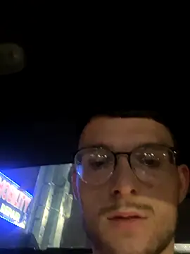 hungkubenski online show from October 2025 08:00:02 AM