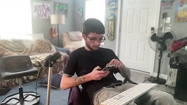 hungkubenski online show from December 2025 07:18:01 PM