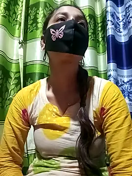 Snapshot of Aruyeshi- chatting on January 2025 06:01:02 AM Aruyeshi- online show from January 2025 06:01:02 AM