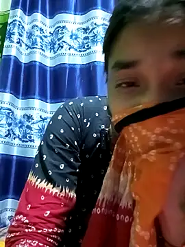 Snapshot of Aruyeshi- chatting on March 2025 02:04:02 AM Aruyeshi- online show from March 2025 02:04:02 AM