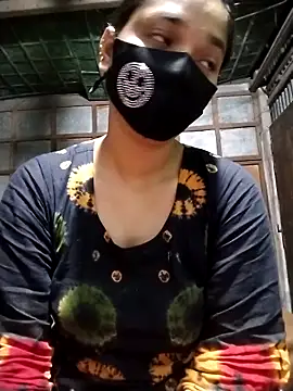 Snapshot of Aruyeshi- chatting on October 2025 11:38:01 PM Aruyeshi- online show from October 2025 11:38:01 PM