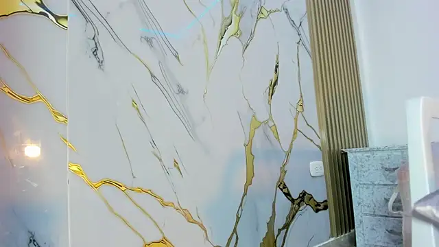 YUSELFI ROSS  online show from October 2025 12:16:01 PM