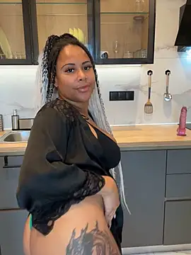 HaileyDiana online show from October 2025 11:20:02 AM