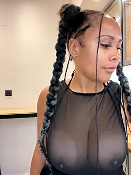 HaileyDiana online show from November 2025 01:45:02 PM