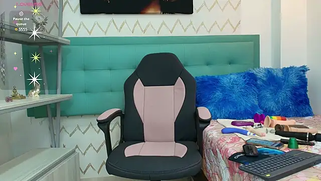 galatea rous online show from January 2025 05:11:02 PM