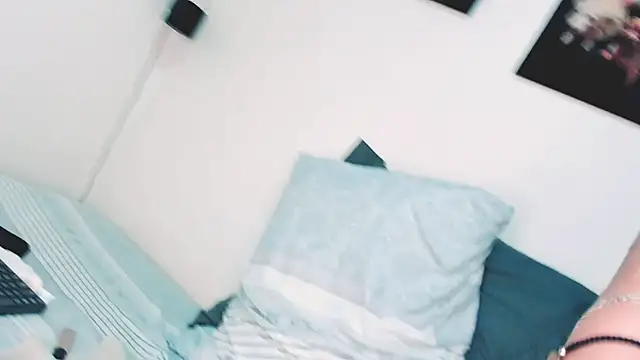 Aleja1214 online show from February 2025 09:26:02 PM