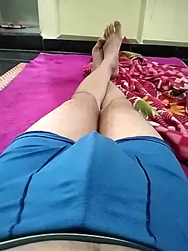 ConducedPant online show from September 2025 04:44:01 AM