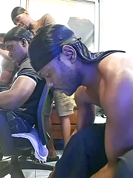 Petrossa online show from April 2026 10:41:02 AM