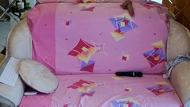 BEST-1 online show from October 2025 01:57:01 AM