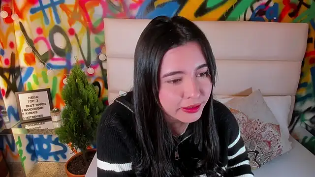 Liana Bernocchi online show from November 2025 09:02:01 PM